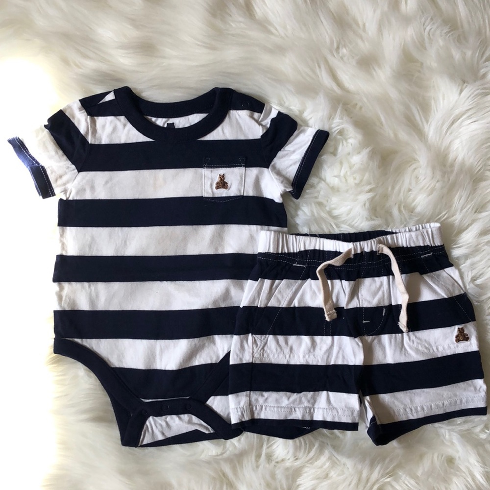 Baby GAP 6/12m Outfit